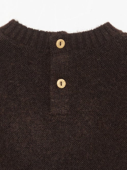 Einfarbiger Pulli mit kleiner 'Fuchs'-Stickerei - Kiabi Einfarbiger Pulli mit kleiner 'Fuchs'-Stickerei - Kiabi