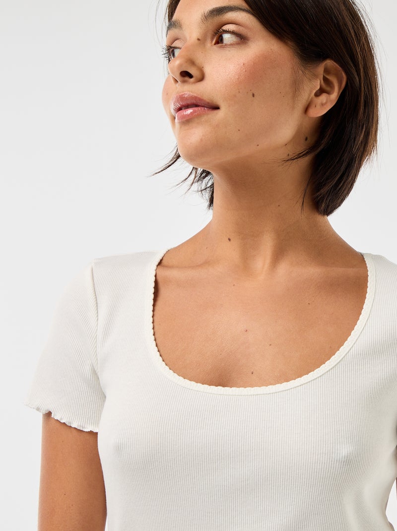 Einfarbiges Kurzarm-T-Shirt aus Rippstrick Weiß - Kiabi