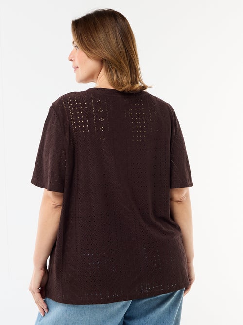 Einfarbiges T-Shirt mit Ajourmuster - Kiabi Einfarbiges T-Shirt mit Ajourmuster - Kiabi