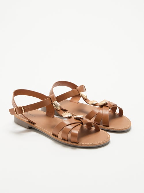 Flache Sandalen mit fantasievollen Muschel-Schmuckelementen - Kiabi Flache Sandalen mit fantasievollen Muschel-Schmuckelementen - Kiabi