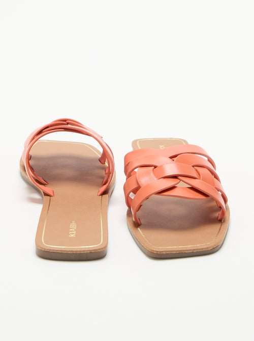 Flache Sandalen mit überkreuzten Riemen - Kiabi Flache Sandalen mit überkreuzten Riemen - Kiabi
