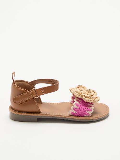 Flache Sandalen mit verspielten Blumen - Kiabi Flache Sandalen mit verspielten Blumen - Kiabi