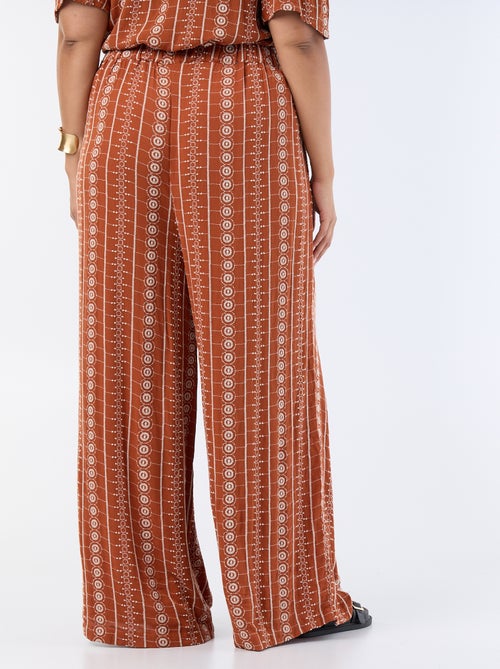 Fliessende Hose mit Stickereien - Kiabi