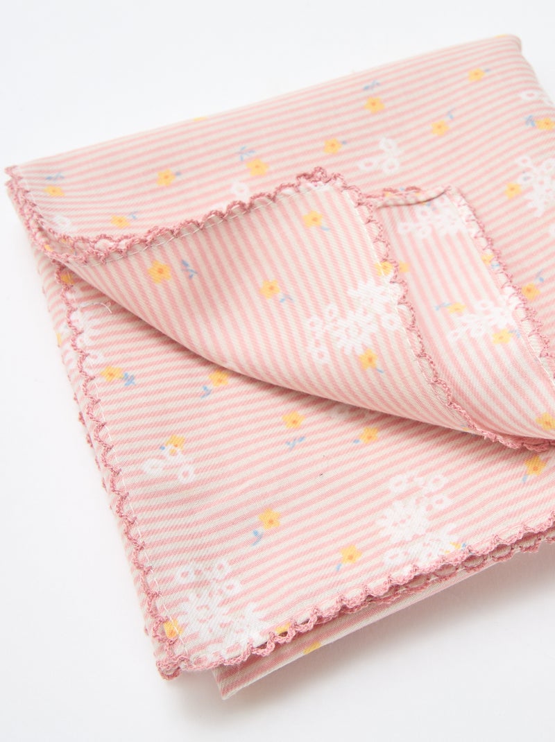 Foulard carré imprimé Rose - Kiabi