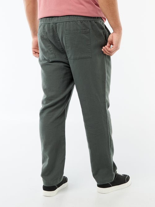 Gerade geschnittene Hose im Jogpant-Stil - Kiabi
