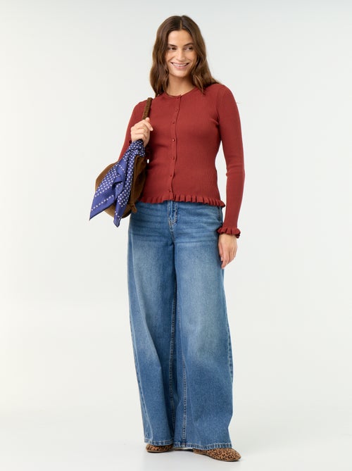 Gerippte Strickjacke mit Rüschen-Details - Kiabi