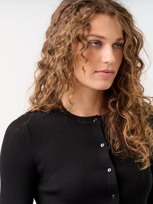 Gerippte Strickjacke mit Rüschen-Details - Kiabi