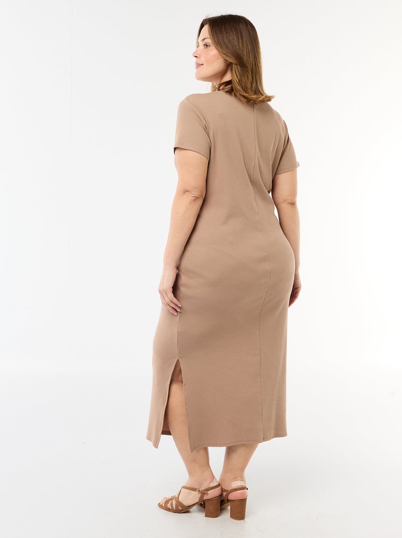 Geripptes langes Kleid mit kurzen Ärmeln Hellbraun - Kiabi