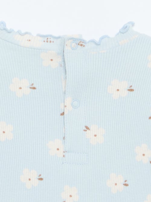 Geripptes T-Shirt mit Wellenkragel - Kiabi