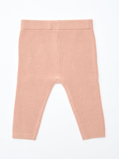 GIFTBOX brassière + pantalon + chaussettes + bonnet + bavoir - Kiabi