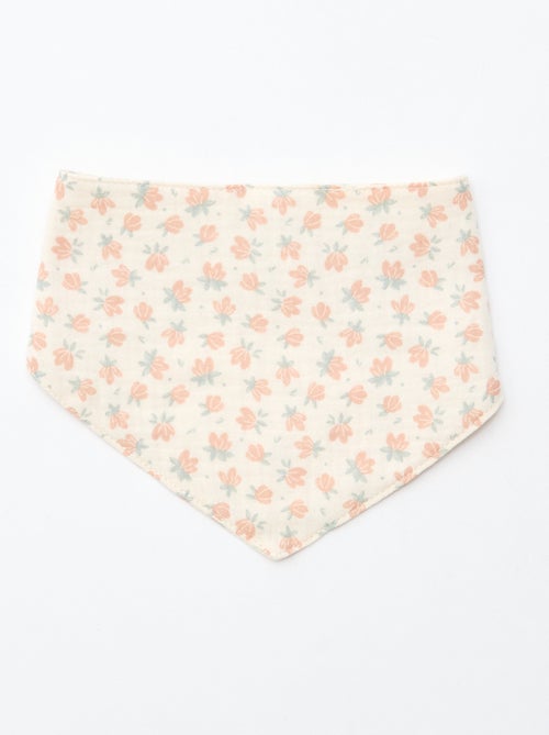 GIFTBOX brassière + pantalon + chaussettes + bonnet + bavoir - Kiabi