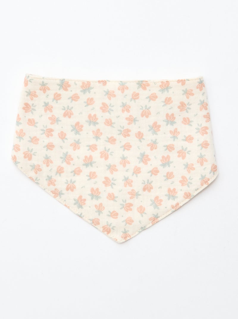 GIFTBOX brassière + pantalon + chaussettes + bonnet + bavoir Blanc - Kiabi