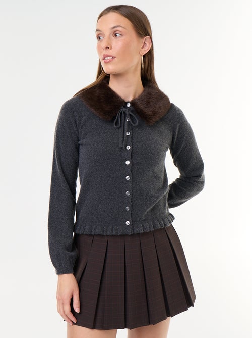 Gilet uni avec fausse fourrure au col - Kiabi