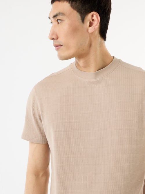 Honeycomb Knit Crew Neck Short Sleeve T-shirt - Kiabi