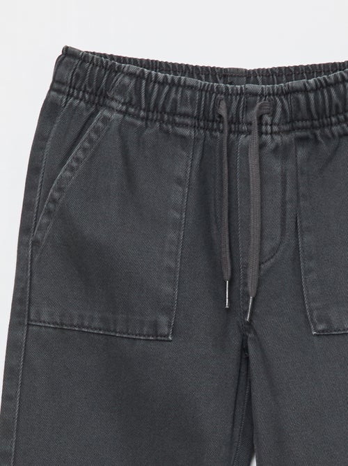 Hose mit rechteckigen Taschen - Schmalere Passform - Kiabi