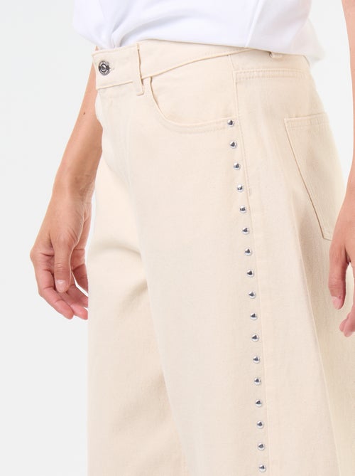 Jeans a gamba larga con borchie fantasiose - Kiabi