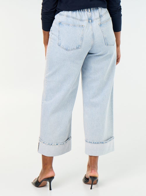 Jeans a gamba larga con risvolto alla base - Kiabi Jeans a gamba larga con risvolto alla base - Kiabi