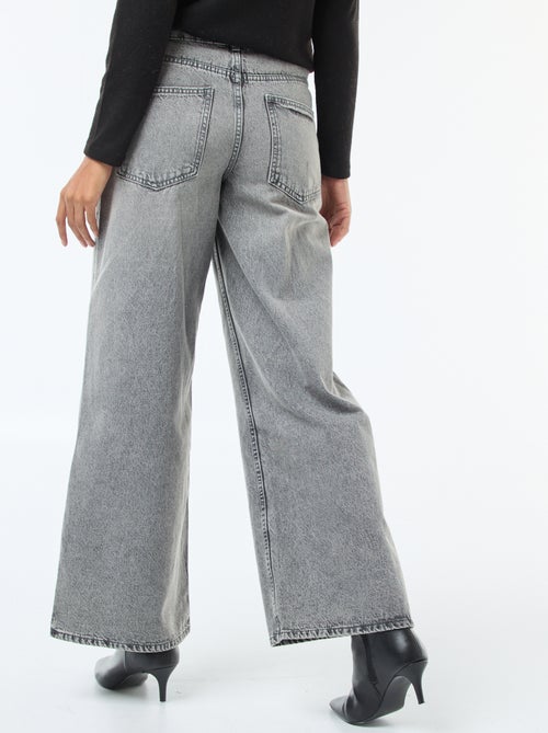 Jeans ampi con doppia apertura abbottonata - Kiabi