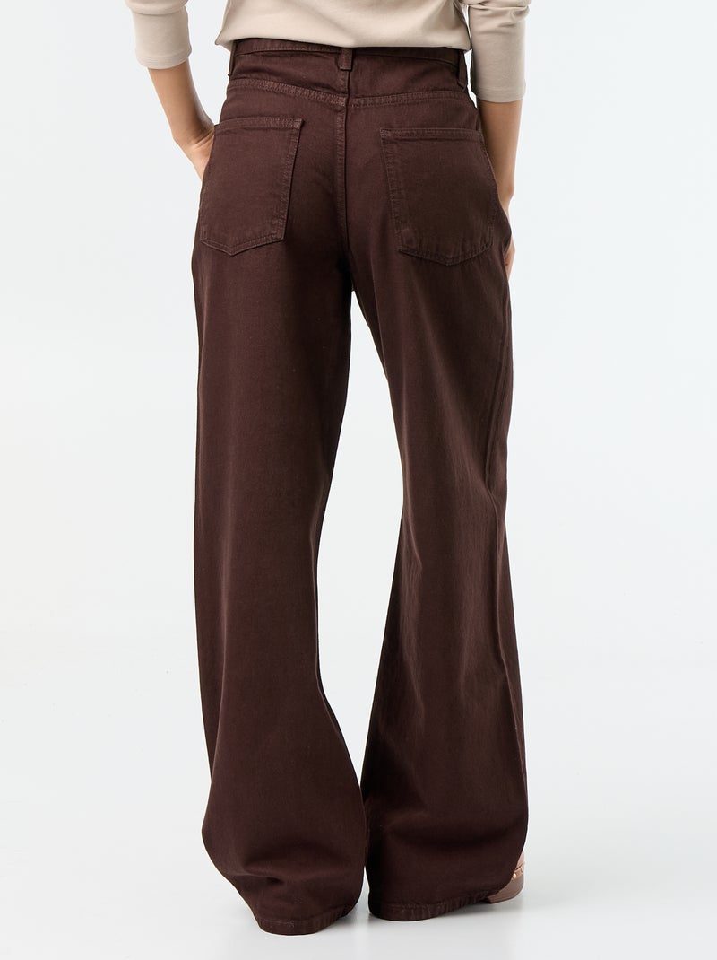 Jeans barrel con abbottonatura asimmetrica Marrone - Kiabi