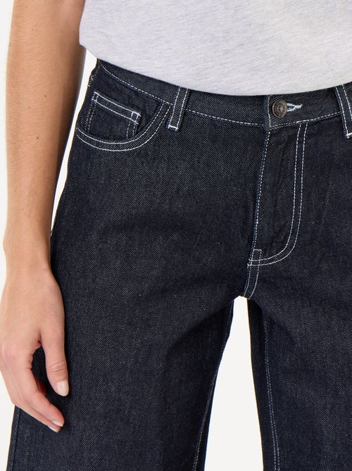 Jeans wide leg con stelle ricamate sulle tasche posteriori - Kiabi