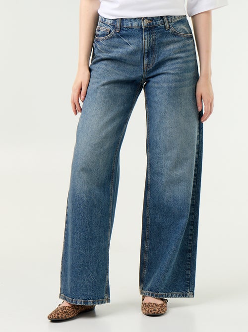 Jeans wide leg con stelle ricamate sulle tasche posteriori - Kiabi
