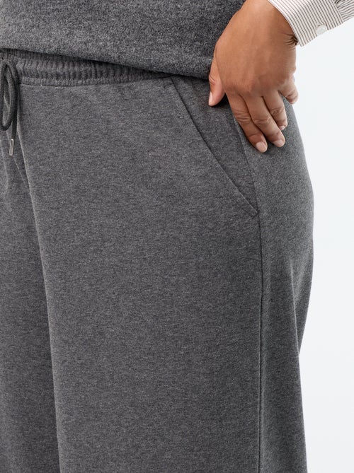 Jogging ampio tinta unita - Kiabi Jogging ampio tinta unita - Kiabi