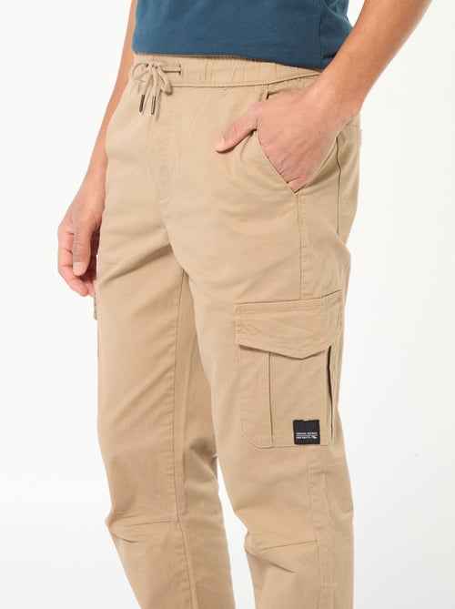 Jogpant con tasche con patta - Kiabi