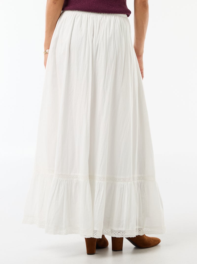 Jupe longue évasée avec macramé Blanc - Kiabi