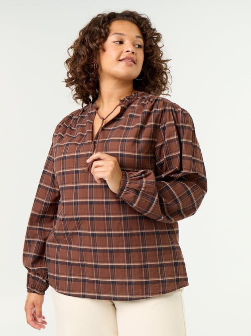 Karierte Bluse mit Bindekragen - Kiabi Karierte Bluse mit Bindekragen - Kiabi