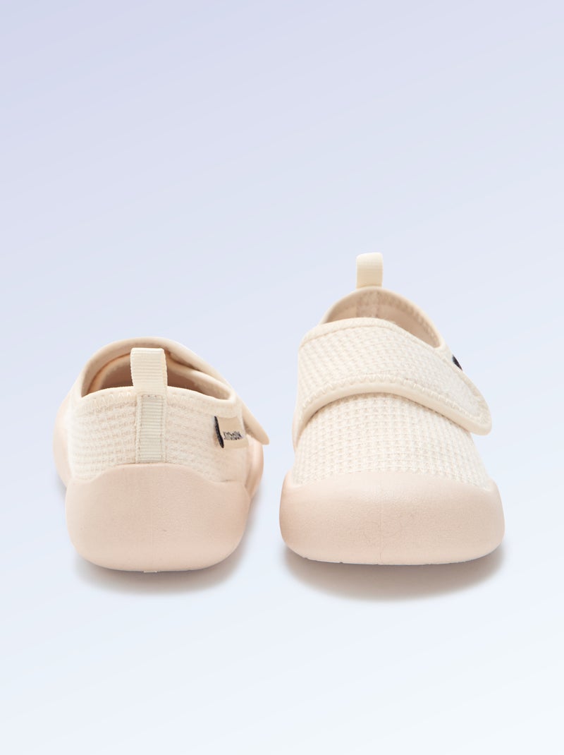 Kitchoun Motor Skills 4 'Walking' Slippers Beige - Kiabi