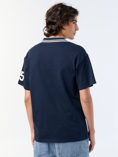 Kurzarm-Polo mit gestickten Schriftzügen - Kiabi Kurzarm-Polo mit gestickten Schriftzügen - Kiabi