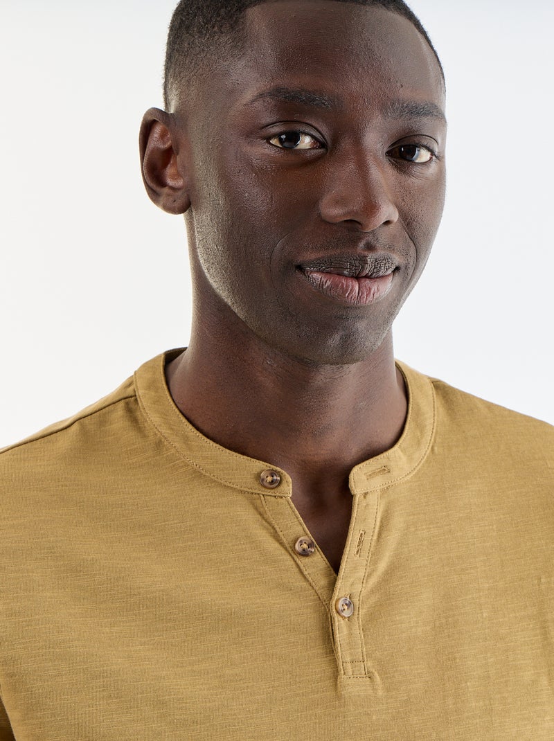 Kurzarm-T-Shirt mit Henley-Ausschnitt Grün - Kiabi