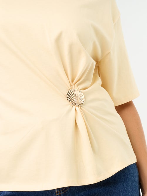 Kurzarm-T-Shirt mit Muschel-Detail - Kiabi