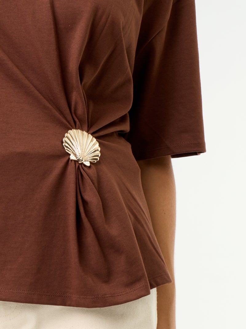 Kurzarm-T-Shirt mit Muschel-Detail Marron - Kiabi