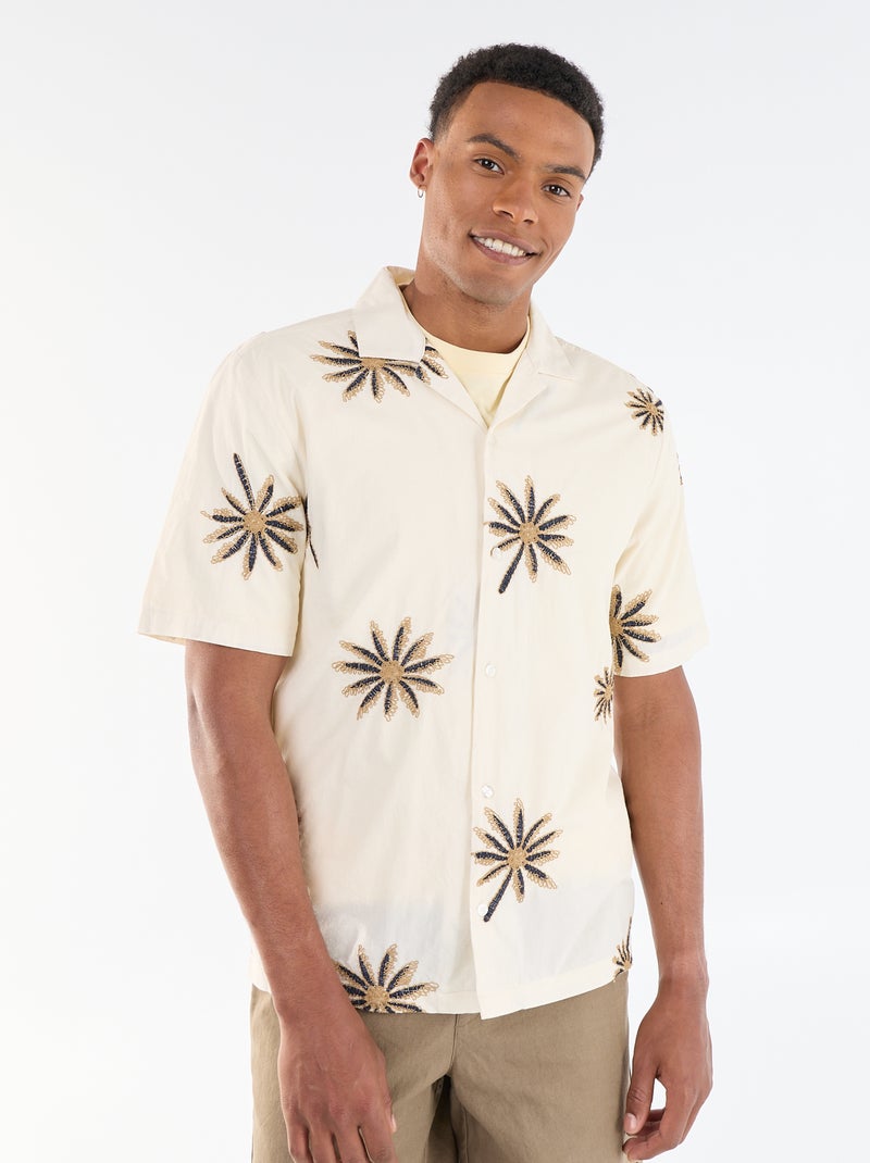 Kurzarmhemd mit Stickmuster Beige - Kiabi