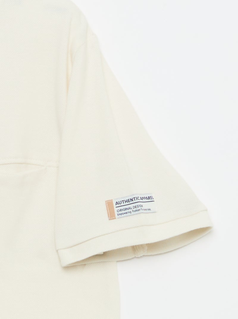 Kurzärmliges T-Shirt aus Piqué-Baumwolle Ecru - Kiabi