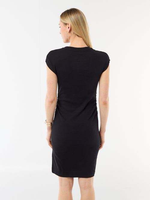 Kurzes ärmelloses Kleid aus Rippstrickmaterial - Kiabi Kurzes ärmelloses Kleid aus Rippstrickmaterial - Kiabi