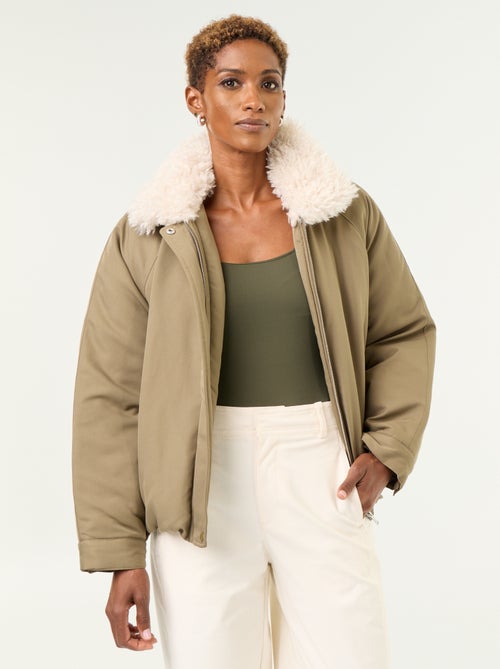 Kurzjacke mit Kragen in Lammfell-Optik - Kiabi