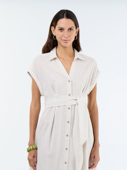 Langes Hemdblusenkleid mit kurzen Ärmeln - Kiabi Langes Hemdblusenkleid mit kurzen Ärmeln - Kiabi