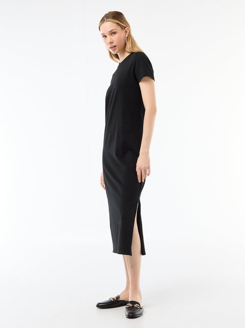 Langes Jerseykleid mit kurzen Ärmeln - Kiabi Langes Jerseykleid mit kurzen Ärmeln - Kiabi