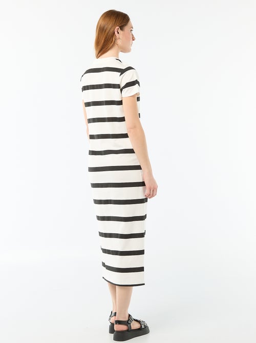 Langes Jerseykleid mit kurzen Ärmeln - Kiabi Langes Jerseykleid mit kurzen Ärmeln - Kiabi