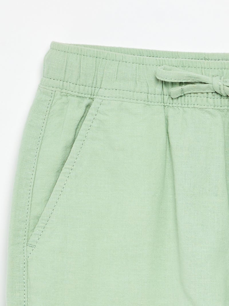 Leichte gestreifte Shorts aus Baumwolle und Leinen Grün - Kiabi
