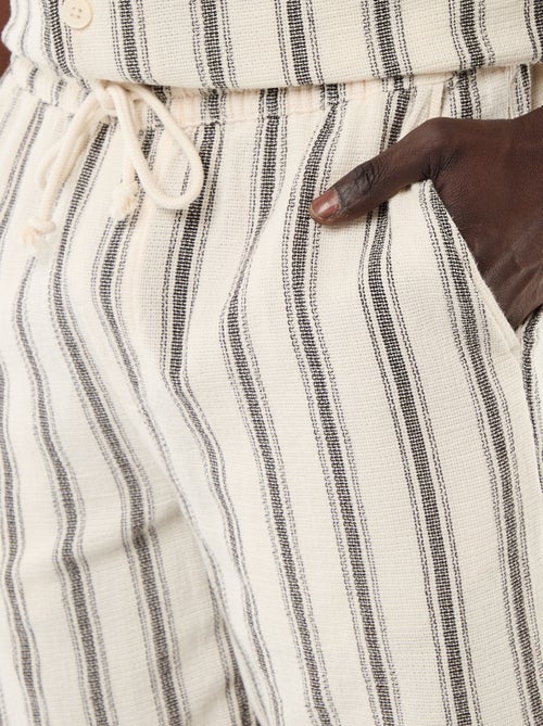 Lightweight striped Bermuda shorts - Kiabi