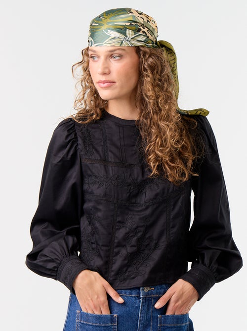 Long-sleeved blouse with embroidery - Kiabi Long-sleeved blouse with embroidery - Kiabi