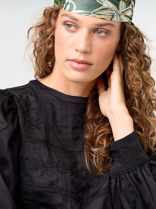Long-sleeved blouse with embroidery - Kiabi Long-sleeved blouse with embroidery - Kiabi
