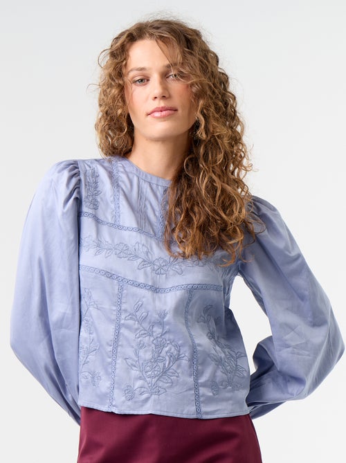Long-sleeved blouse with embroidery - Kiabi