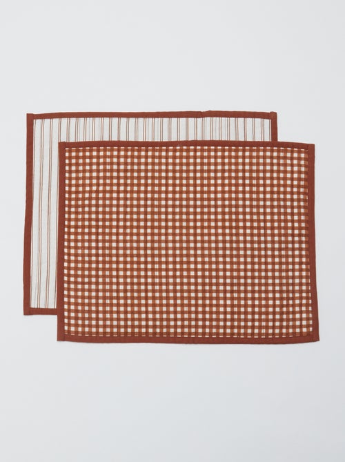 Lot de 2 sets de table 32 x 40 cm double imprimé - Kiabi Home - Kiabi Lot de 2 sets de table 32 x 40 cm double imprimé - Kiabi Home - Kiabi