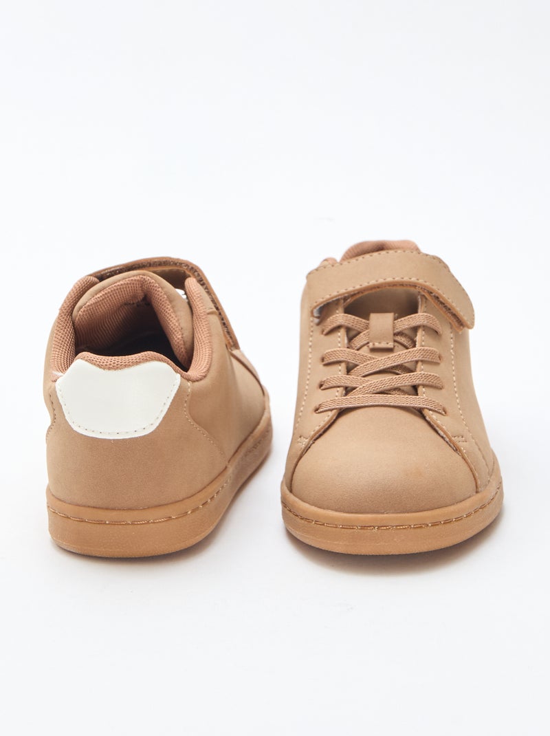 Low-Top-Sneakers aus Wildlederimitat mit Klettverschluss Braun - Kiabi