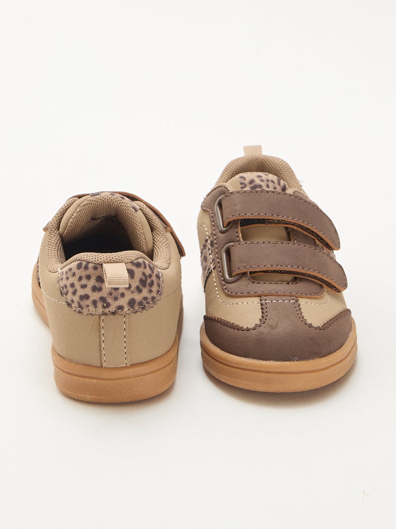 Low-Top Sneakers with Hook and Loop Fasteners Brown - Kiabi