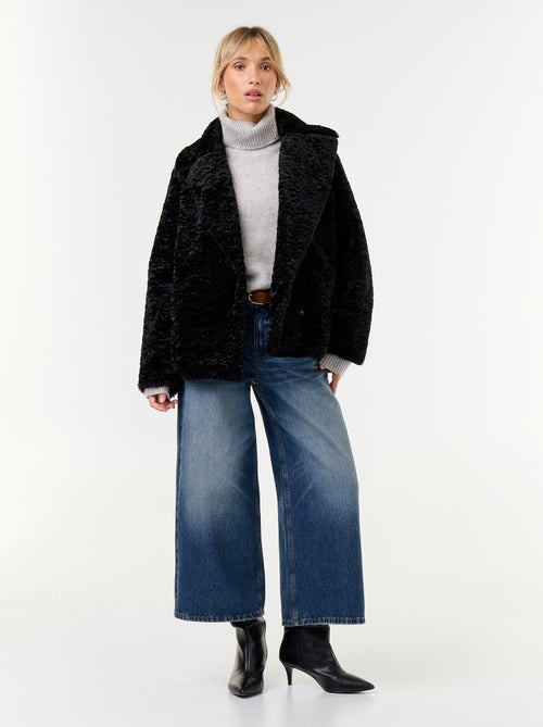 Manteau court en fausse fourrure effet astrakan - Kiabi